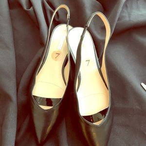 Tahari shoes